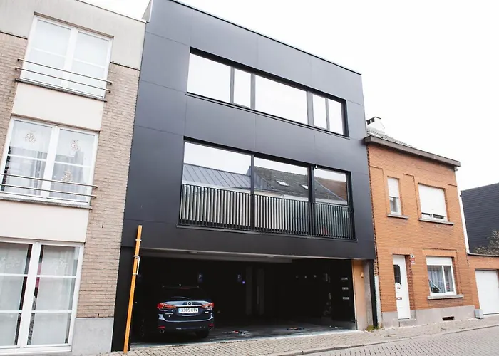 K&Y Suites 2 Brussels Airport 500M!
